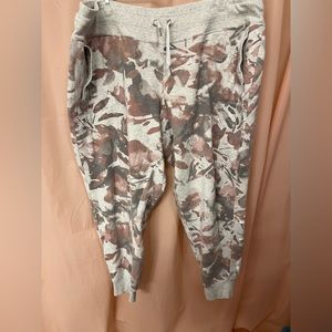 Calvin Klein Sweat Pants - size 2X